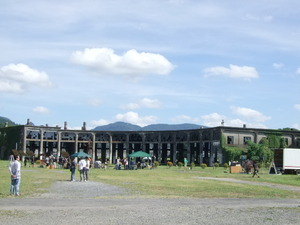 豊後森機関庫昼風景.JPG